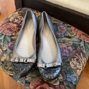 Solesenseability gray flats size 8